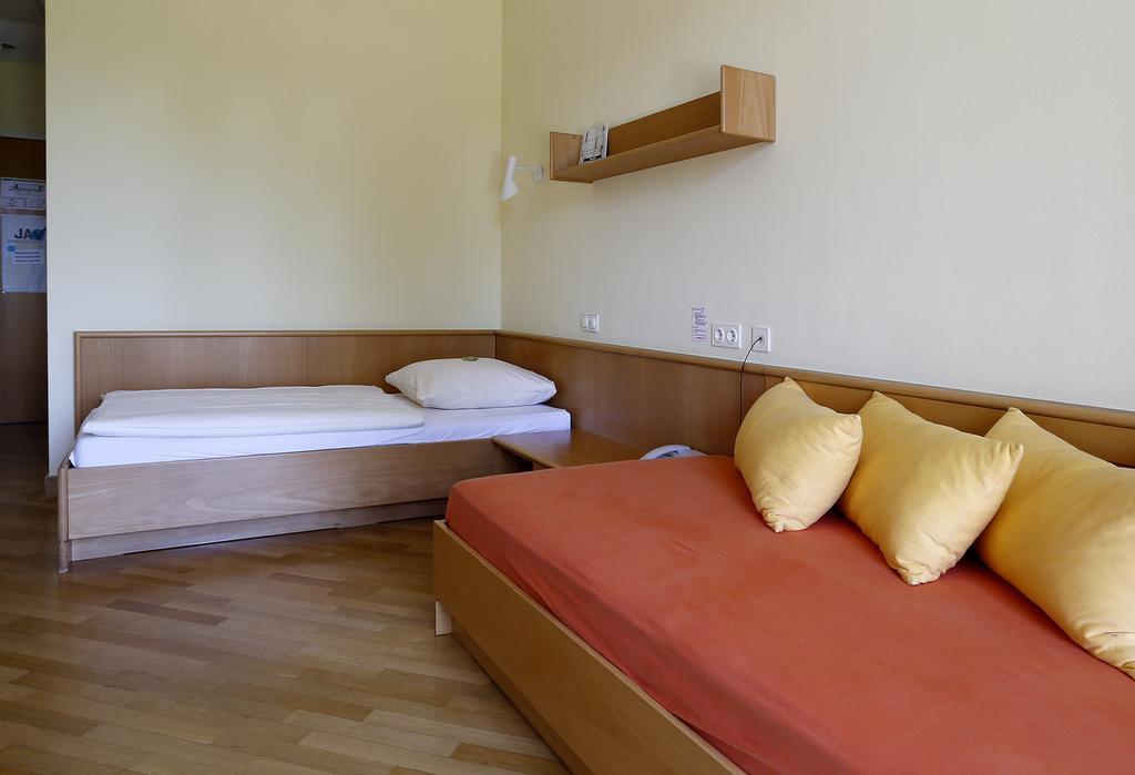 Tagungs- Und Bildungszentrum Steinbach/Taunus Steinbach im Taunus Habitación foto