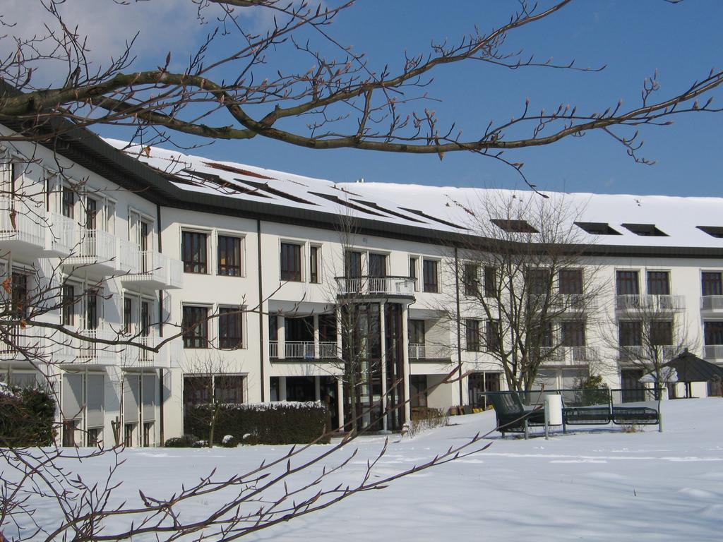 Tagungs- Und Bildungszentrum Steinbach/Taunus Steinbach im Taunus Exterior foto